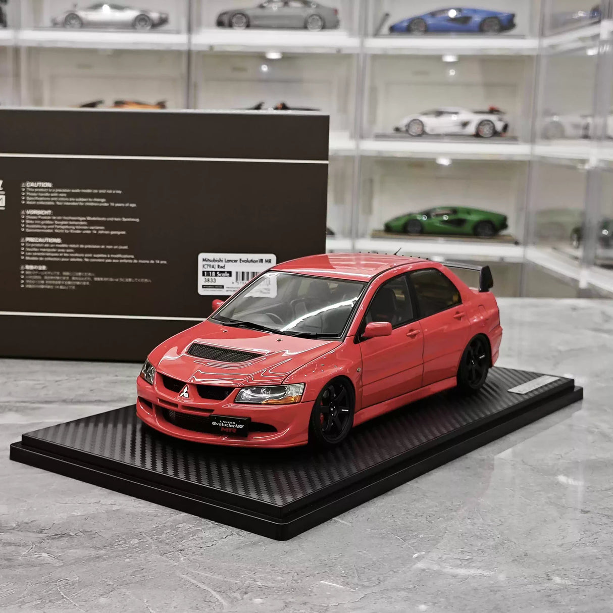 Ignition Mitsubishi 2004 Lancer Evolution VIII MR Red 1:18 – Verzamelbare Resin Modelresin Hars