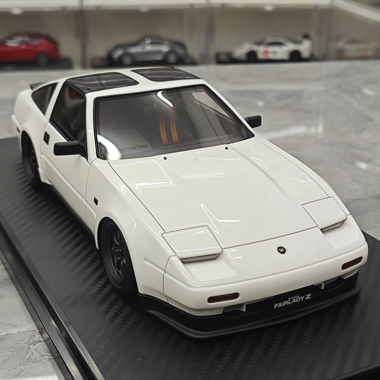 Ignition Nissan 1986 Fairlady Z 300ZR Z31 White 1:18 – samlarresinmodellresin