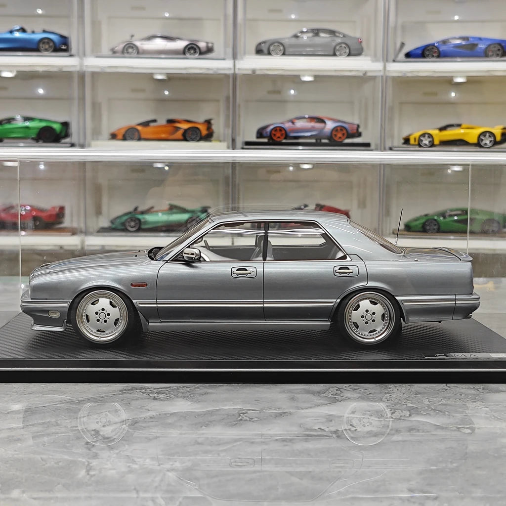 Ignition Nissan 1988 Cedric Cima Y31 Pearl White 1:18 – Resina modello in resina collezionabile