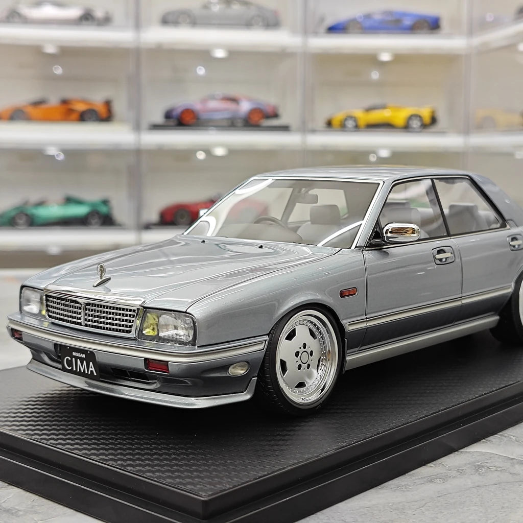 Ignition Nissan 1988 Cedric Cima Y31 Pearl White 1:18 – Resina modello in resina collezionabile