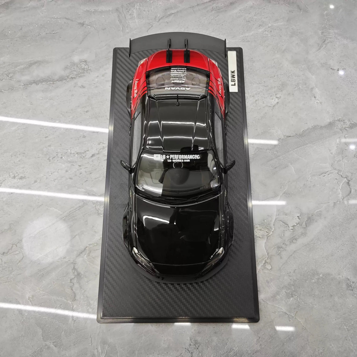 Ignition Toyota 2012 86 Subaru BRZ LBWK Black 1:18 – Resina de Modelo de Resina Colecionável