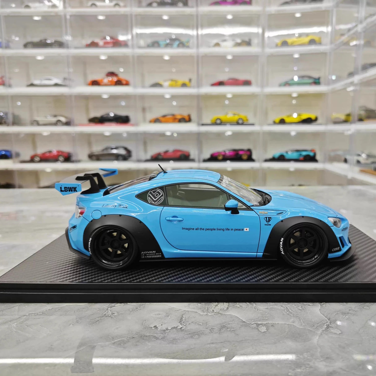 Ignition Toyota 2012 86 Subaru BRZ LBWK Blue 1:18 – Resina Modelo de Resina de Coleção