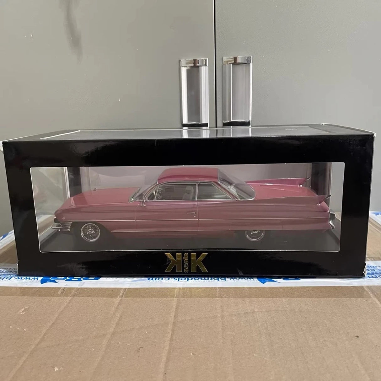 KK Scale Cadillac 1961 DeVille Series 62 Coupe Pink 1:18 – Collectible Diecast Model Die-Cast