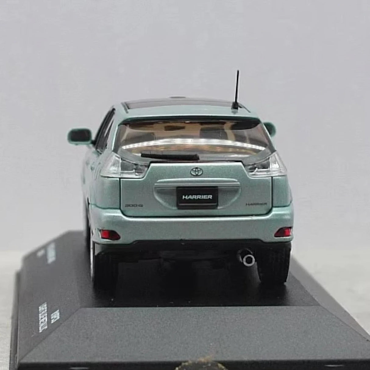 Kyosho Toyota 2006 Harrier XU30 Blue 1:43 – Collectible Diecast Model Die-Cast