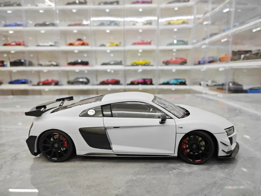 كينغفاي Audi 2021 R8 GT RWD وايت 1:18 – نموذج معدني قابل للجمع من القالب المصبوب