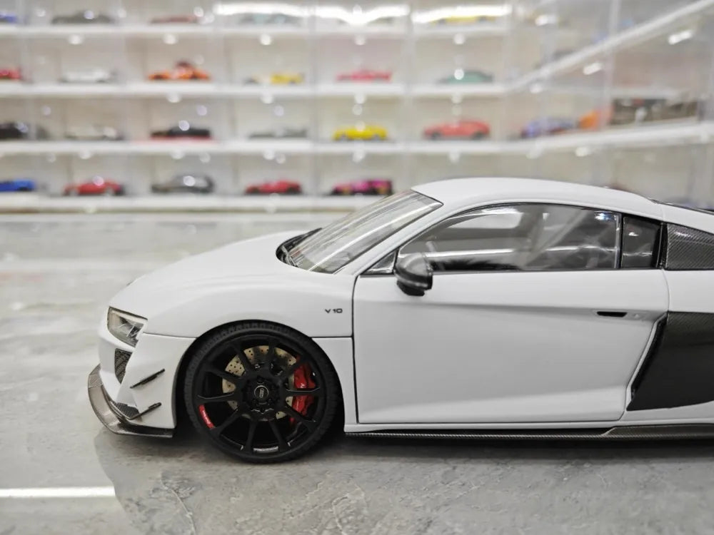كينغفاي Audi 2021 R8 GT RWD وايت 1:18 – نموذج معدني قابل للجمع من القالب المصبوب