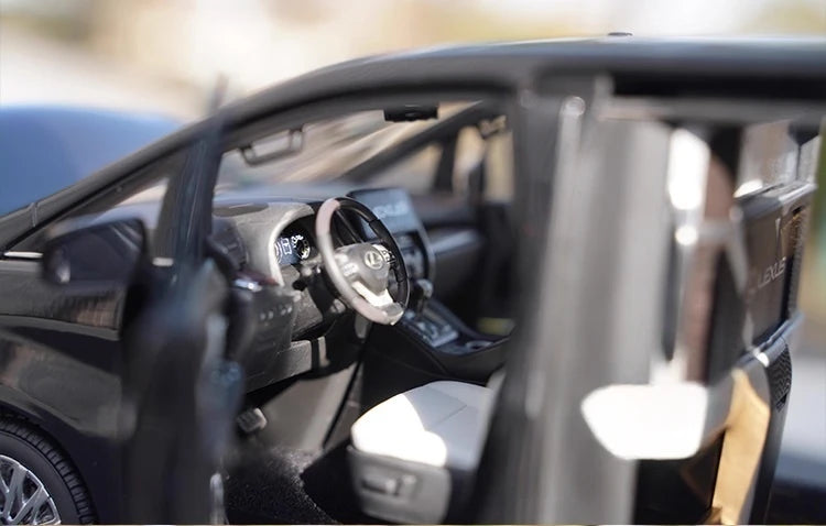 كينغفاي Lexus 2020 LM 300h بلاك 1:18 – نموذج معدني قابل للجمع من القالب المصبوب.