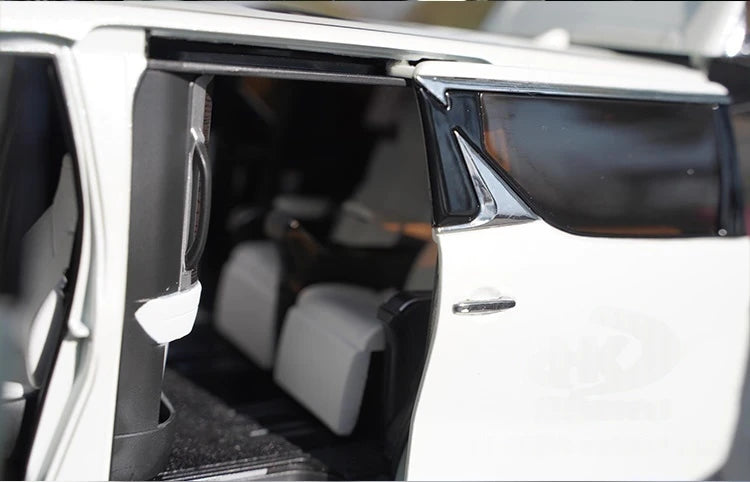 KengFai Lexus 2020 LM 300h branco 1:18 – modelo de coleção em metal fundido