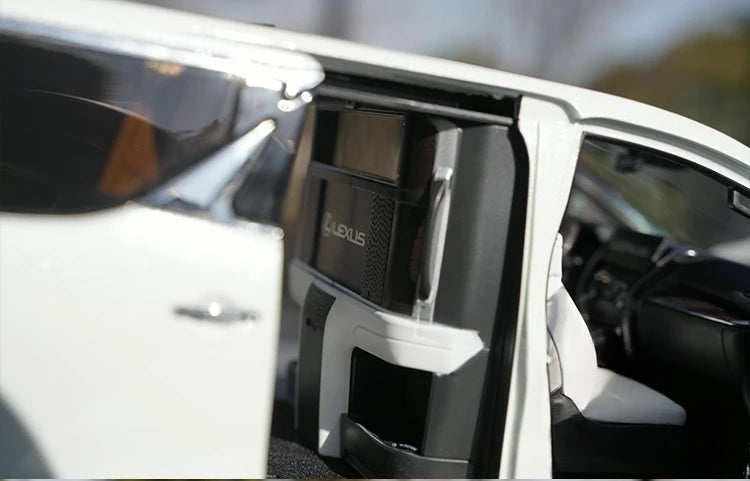 KengFai Lexus 2020 LM 300h branco 1:18 – modelo de coleção em metal fundido