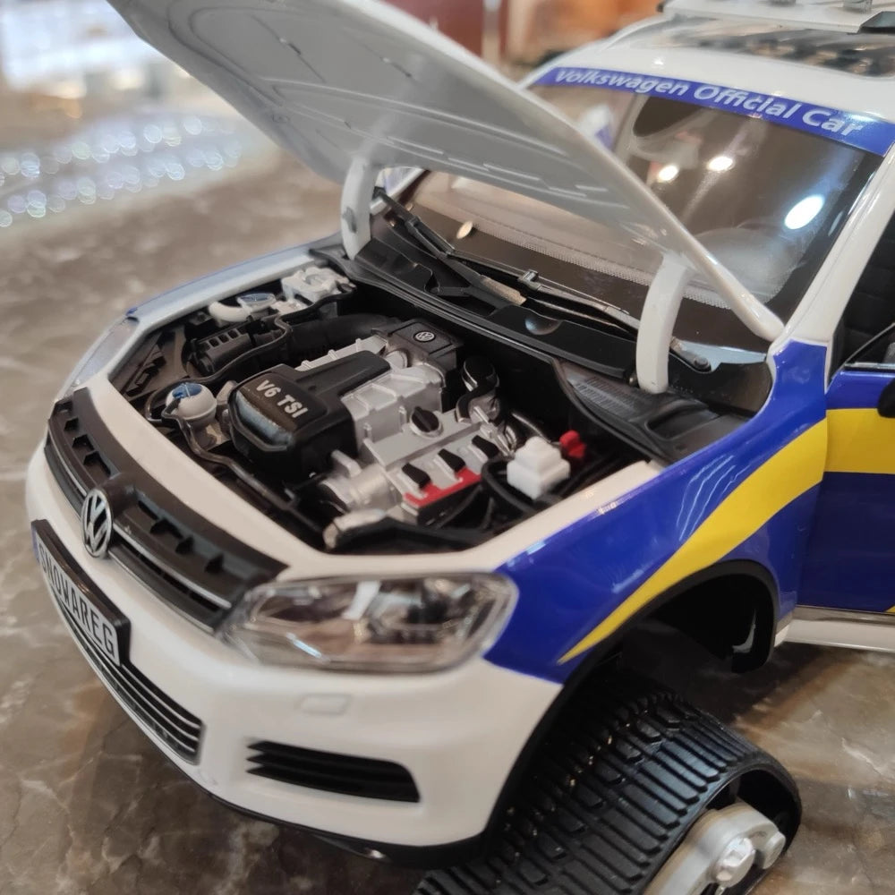 Kyosho Volkswagen 2010 Touareg Snowareg Sweden 1:18 – Collectible Diecast Model Die-Cast