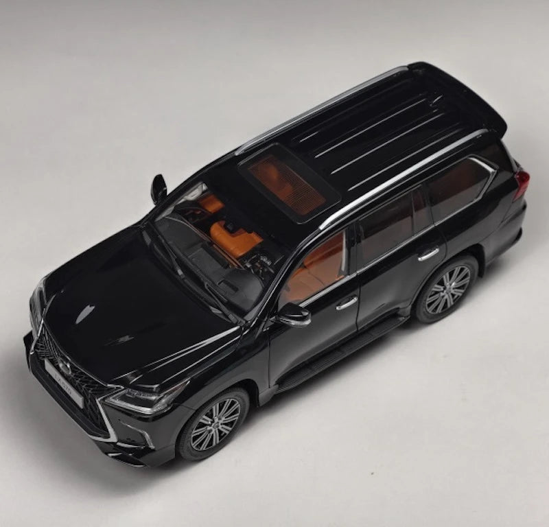 LCD Lexus 2018 LX 570 Black 1:18 – Collectible Diecast Model Die-Cast