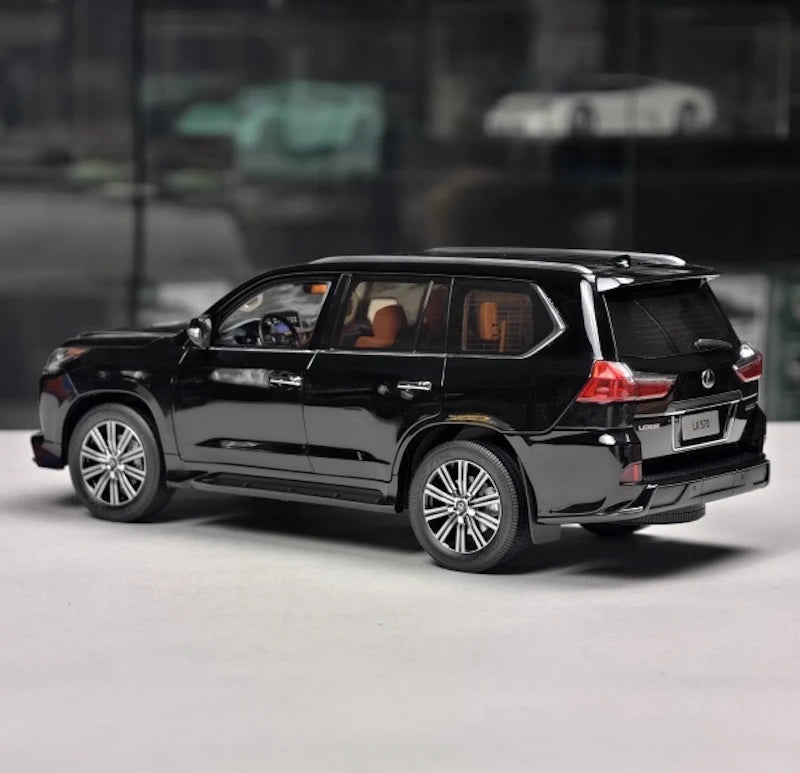 LCD Lexus 2018 LX 570 Black 1:18 – Collectible Diecast Model Die-Cast
