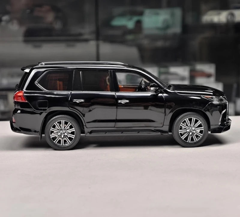 LCD Lexus 2018 LX 570 Black 1:18 – Collectible Diecast Model Die-Cast