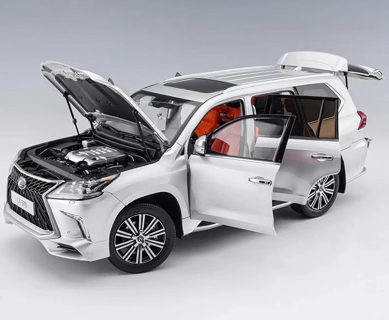 LCD Lexus 2018 LX 570 Silver 1:18 – Collectible Diecast Model Die-Cast