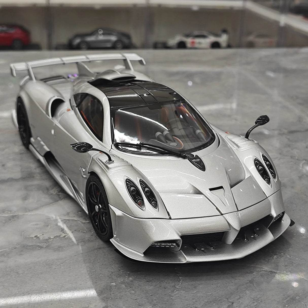 LCD Pagani 2020 Imola Silver 1:18 – Modello da collezione pressofuso