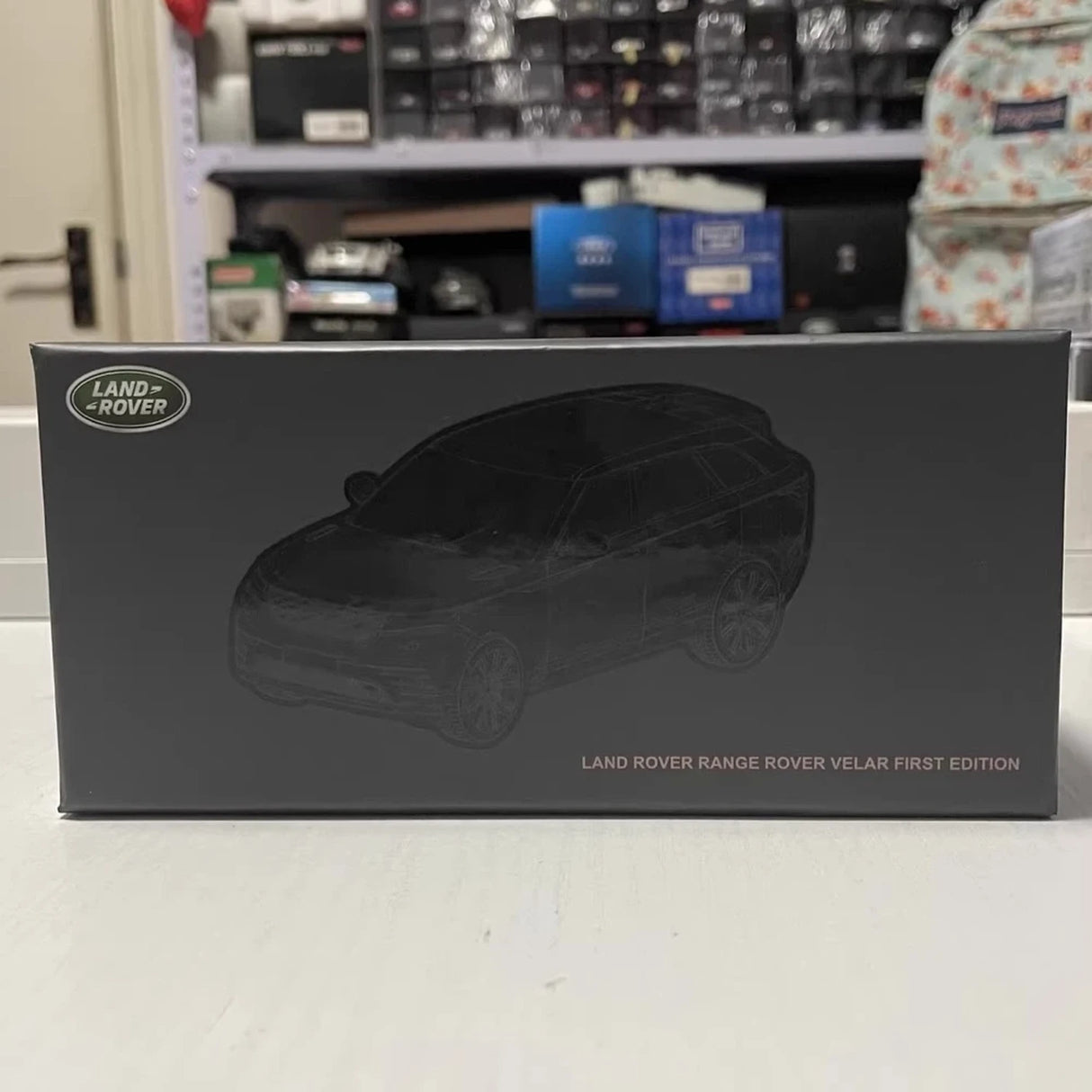 LCD Land Rover 2017 Range Rover Velar Gray 1:43 – Collectible Diecast Model Die-Cast