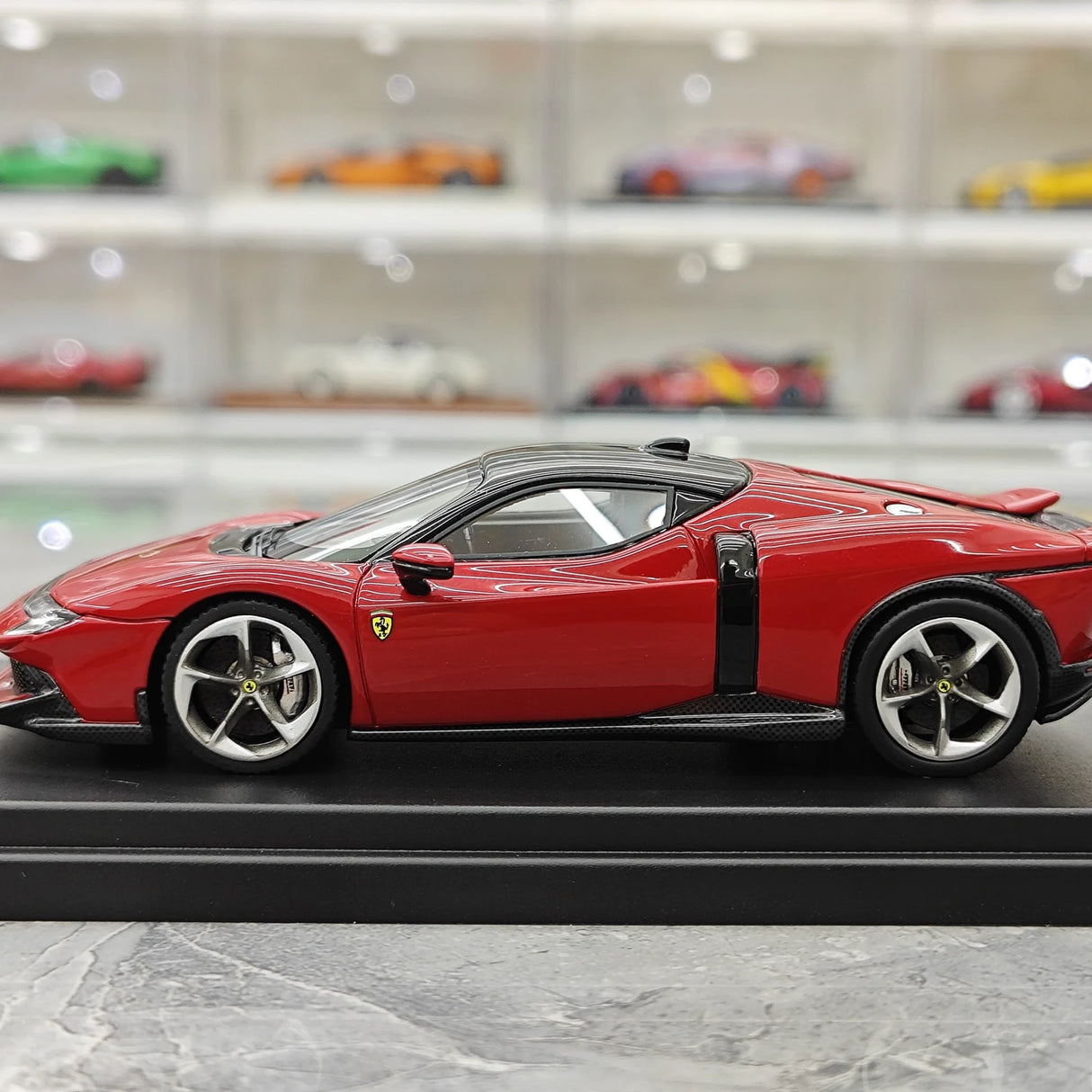 Look Smart Ferrari 2025 849 Testarossa 쿠페 로소 코르사 1:43 – 수집용 레진 모델 레진