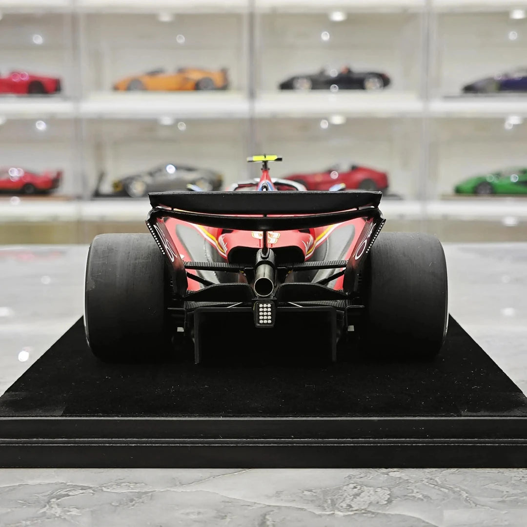 1:18 Ferrari 2024 SF-24 #55 Abu Dhabi GP Carlos Sainz F1 Resin-Modell von Look Smart – Ansicht 7