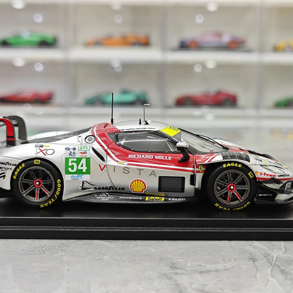 Look Smart Ferrari 2025 296 LMGT3 54 Vista AF Corse 1:43 – keräilyresimalli hartsi