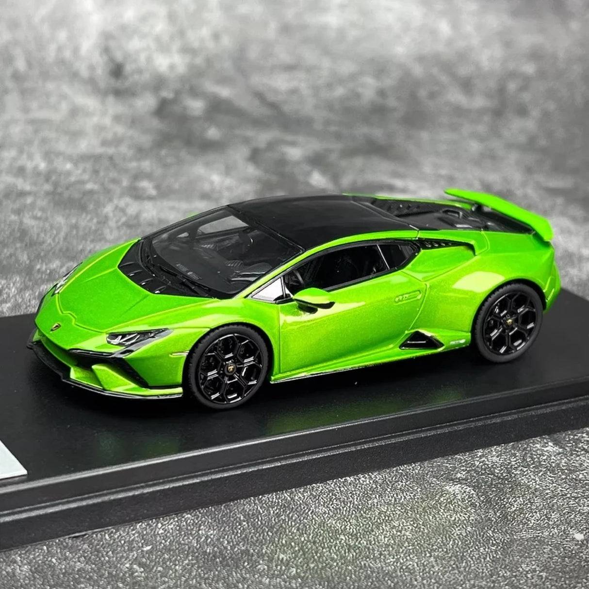 Look Smart Lamborghini 2022 Huracan LP640-2 Tecnica Green 1:43 – Collectible Resin Model Resin