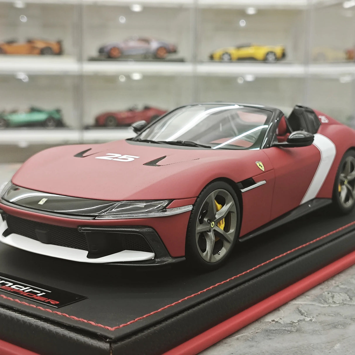 MR Collezione Ferrari 2024 12Cilindri Spider Rosso Corsa 1:18 – Modello in resina collezionabile (MR Collection)