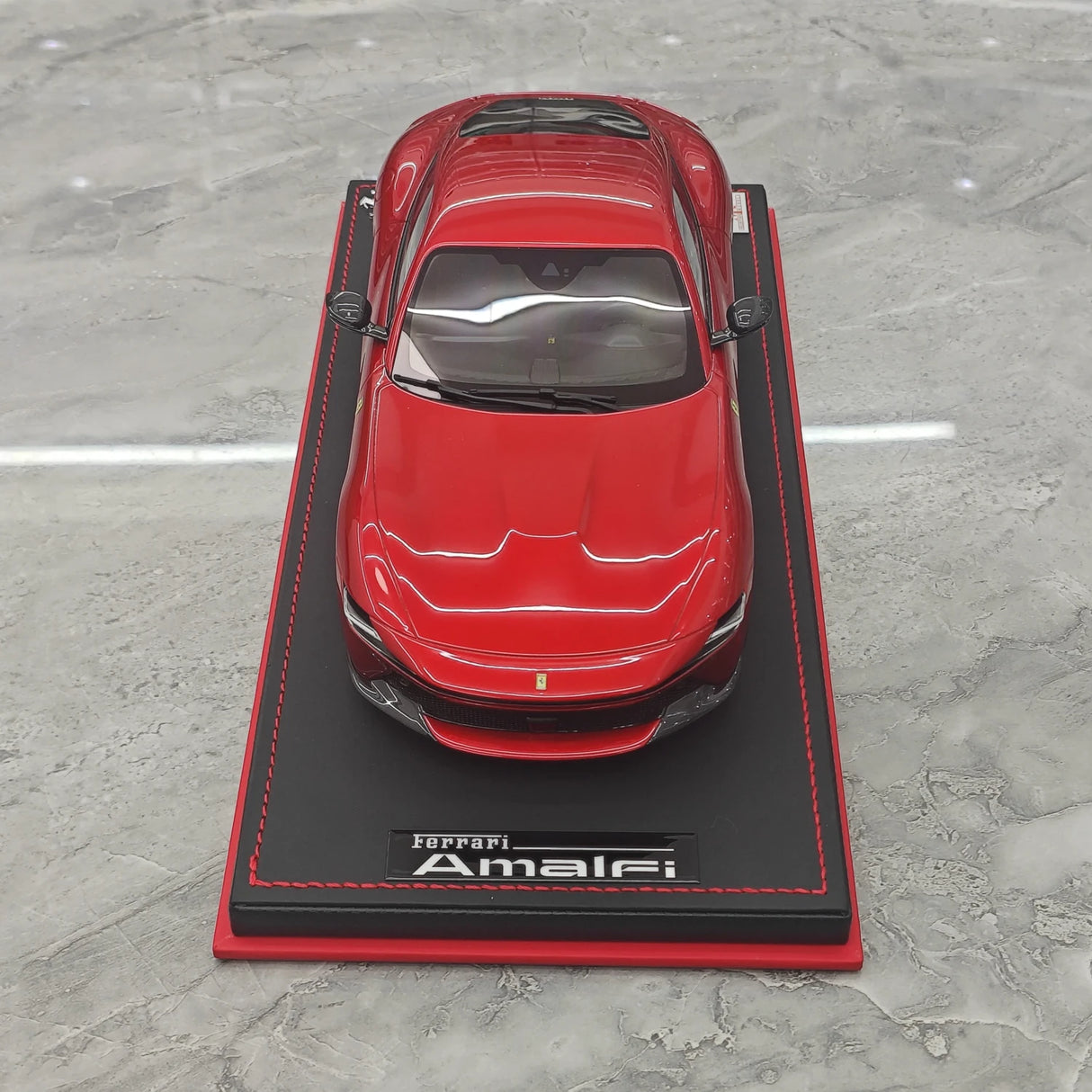 MR Collezione Ferrari 2025 Amalfi Coupe Rosso Portofino 1:18 – Modello in resina collezionabile (MR Collection)