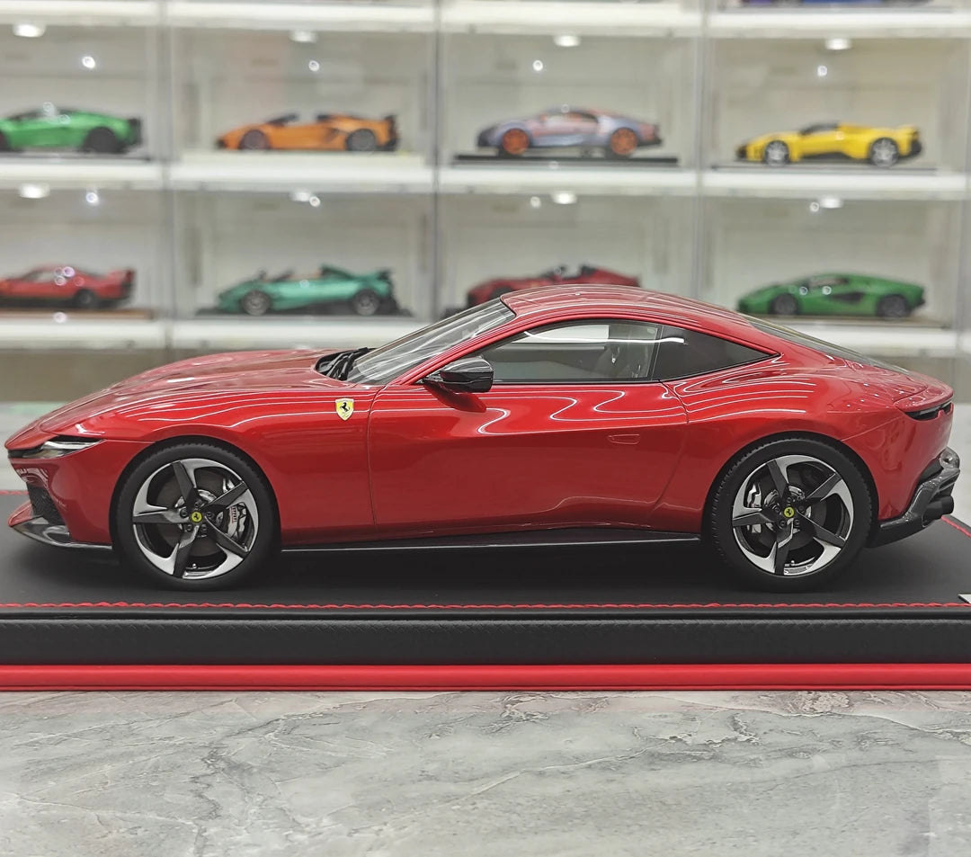 MR Collezione Ferrari 2025 Amalfi Coupe Rosso Portofino 1:18 – Modello in resina collezionabile (MR Collection)