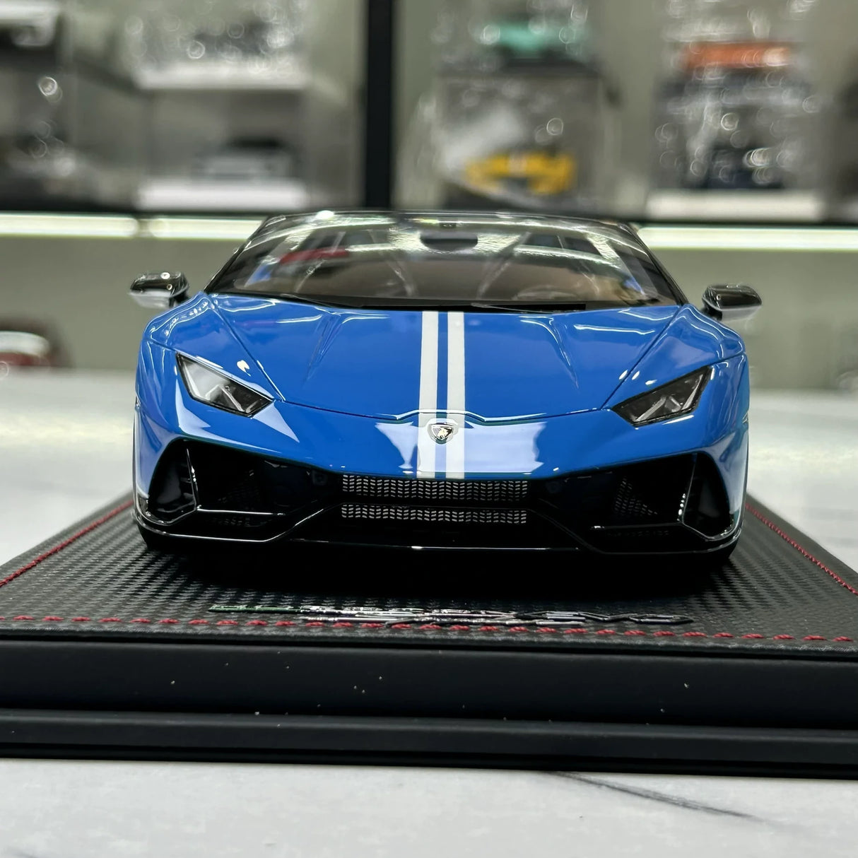 MR -kokoelma Lamborghini 2023 Huracan EVO Spyder 60-vuotisjuhla 1:18 – keräilyhartsimalli (MR Collection)