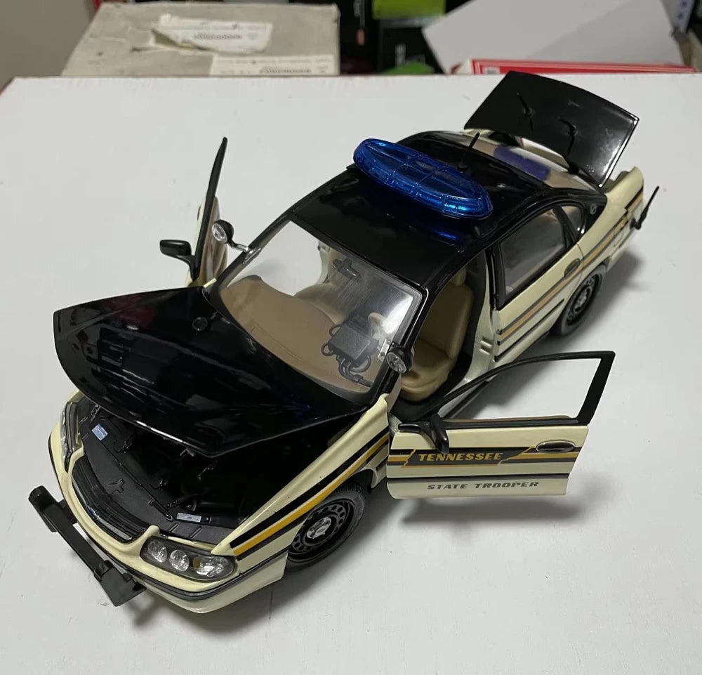 Maisto Chevrolet 2000 Impala Tennessee State Trooper 1:18 – Diecast Display Model Die-Cast