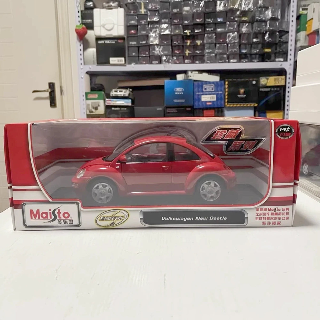 Maisto Volkswagen 1998 Beetle Red 1:18 – Diecast Display Model Die-Cast