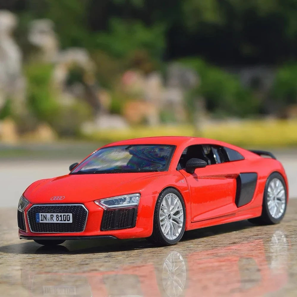 Maisto Audi 2016 R8 V10 Plus Red 1:24 – valuvalettu näyttömalli