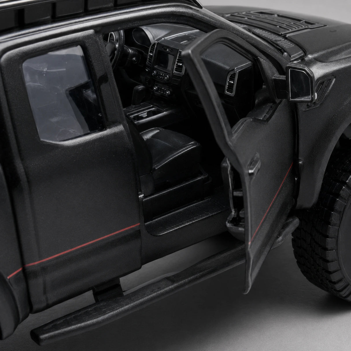 Maisto Ford 2020 F-150 Raptor Off-Road Black 1:24 – Diecast Display Model Die-Cast