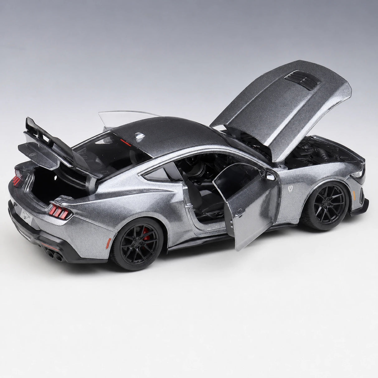 Maisto Ford 2024 Mustang Dark Horse Gray 1:24 – valuvalumalli