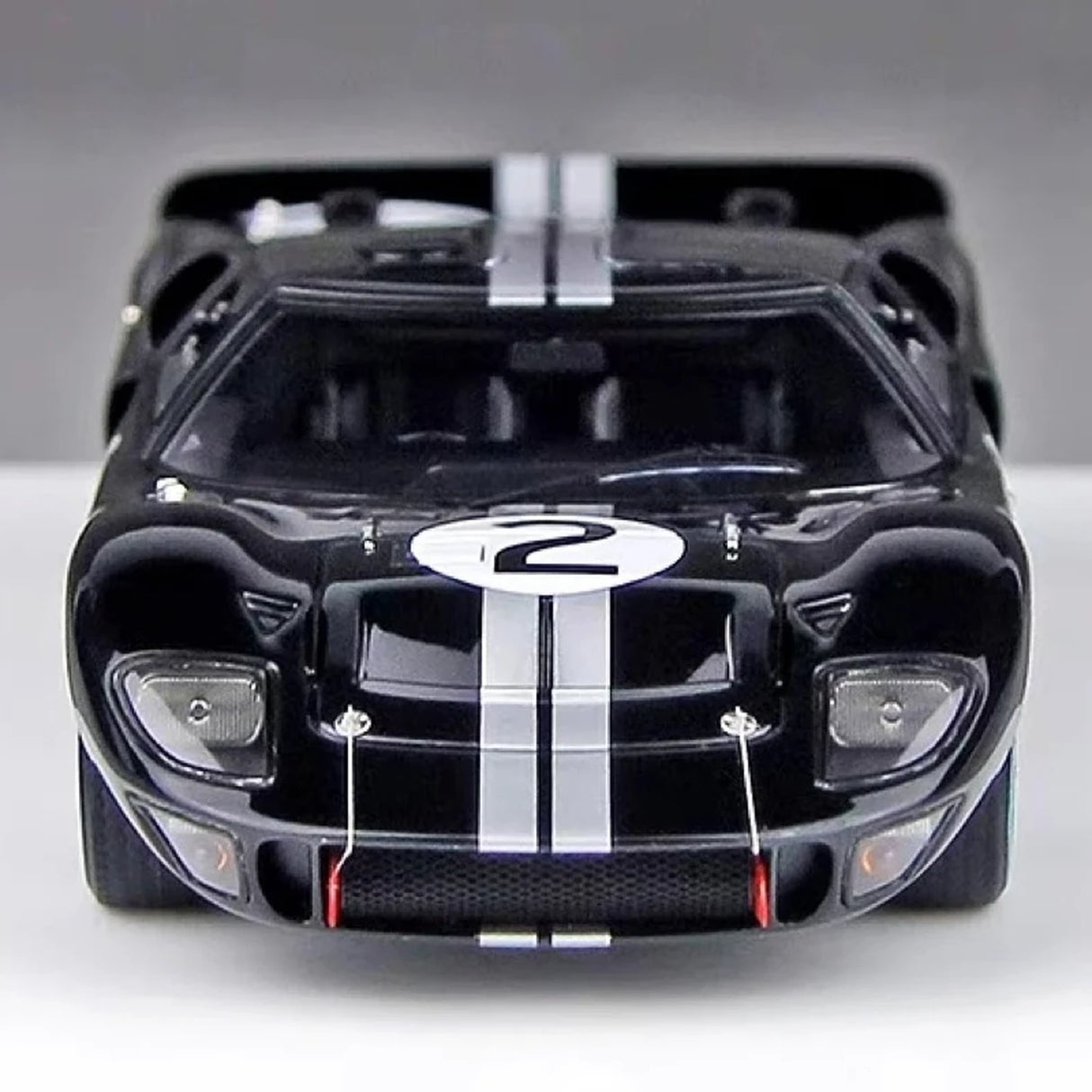 Ford 1966 GT Mk.II #2 1:43 Le Mans resin collectible model by Make Up - view 1