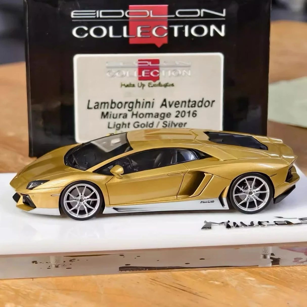Make Up Lamborghini 2016 Aventador LP700-4 Miura Homage Gold 1:43 – Collectible Resin Model Resin