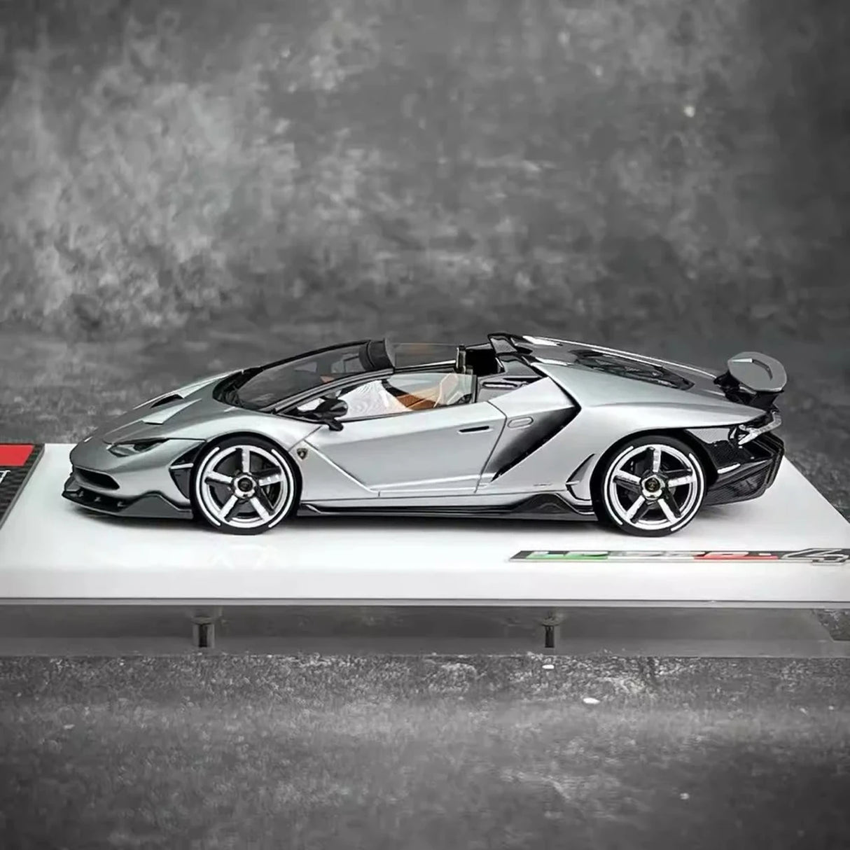 Make Up Lamborghini 2016 Centenario LP770-4 Silver 1:43 – Collectible Resin Model Resin