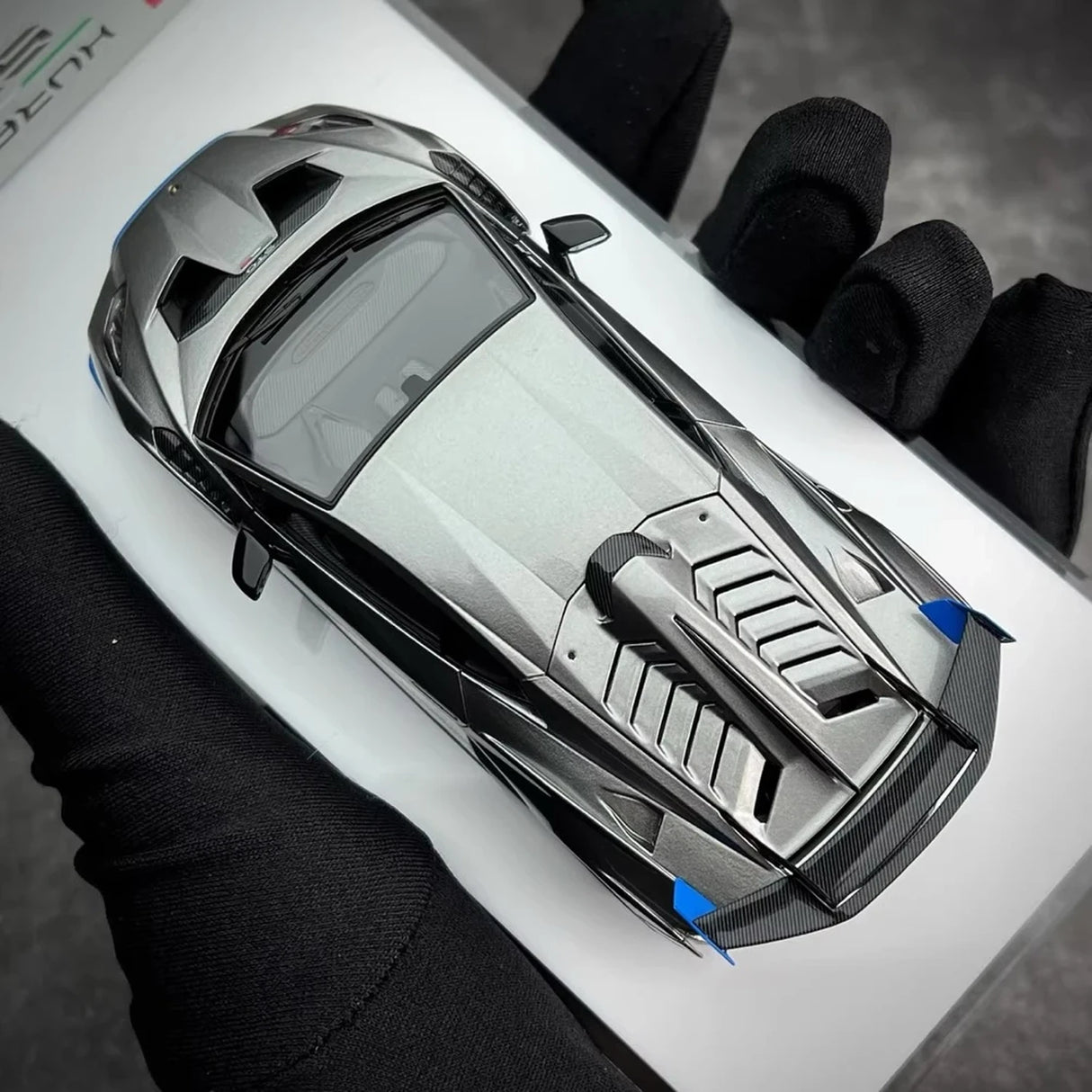 Make Up Lamborghini 2021 Huracan STO Silver 1:43 – Collectible Resin Model Resin