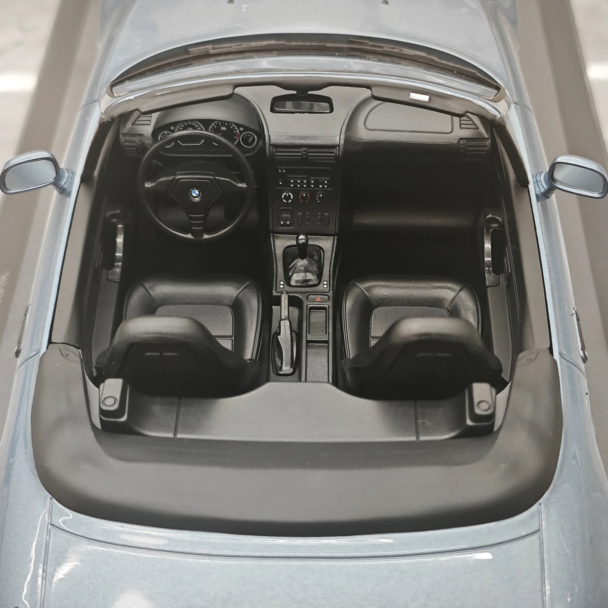 Minichamps BMW 1997 Z3 Roadster بلو 1:18 – نموذج راتنج قابل للجمع