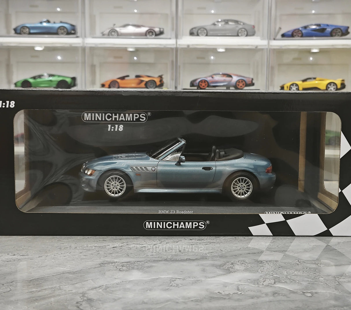 Minichamps BMW 1997 Z3 Roadster بلو 1:18 – نموذج راتنج قابل للجمع