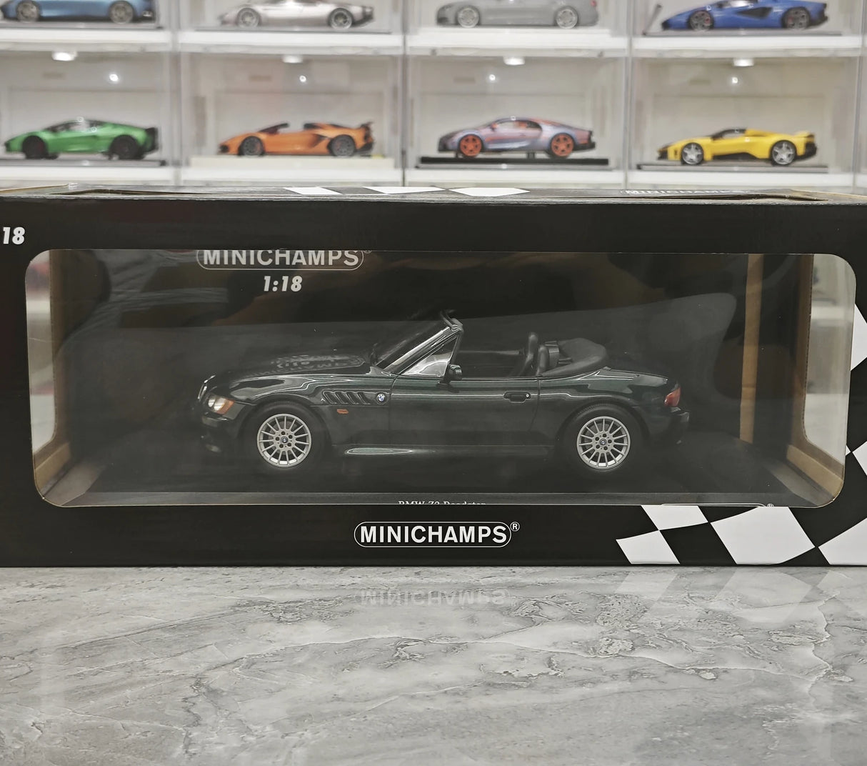Minichamps BMW 1997 Z3 Roadster 1:18 الأخضر – نموذج راتنج قابل للجمع