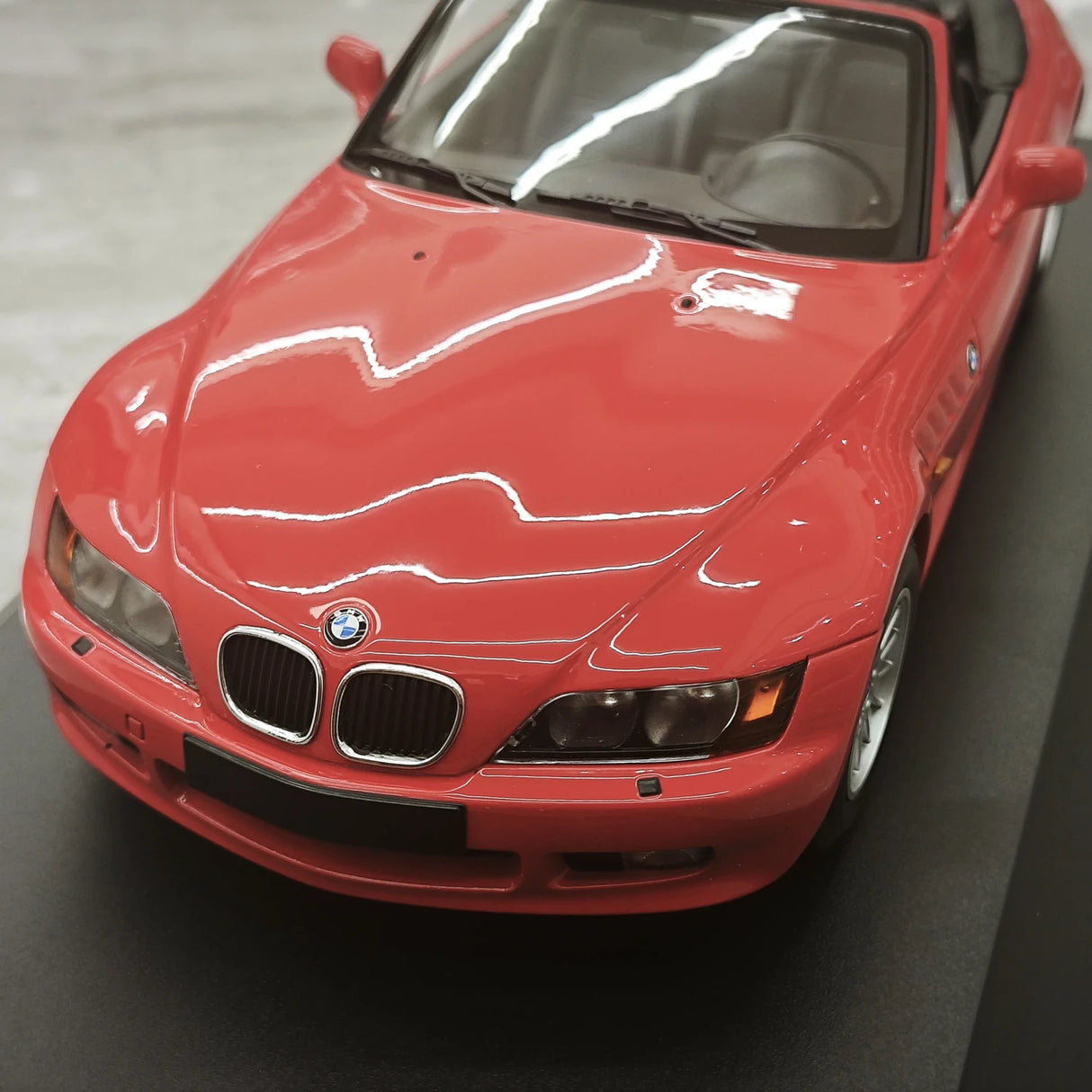 Minichamps BMW 1997 Z3 Roadster Red 1:18 – Resina da collezione in resina