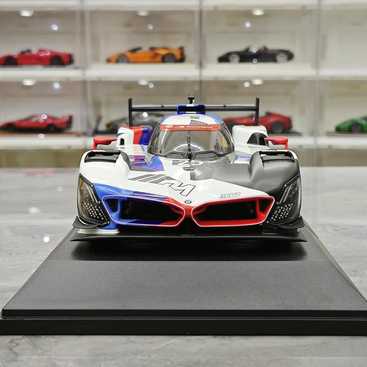 BMW 2023 M Hybrid V8 LMDh Presentazione Auto #25 1:18 modello collezionabile in resina di Minichamps - vedi 1