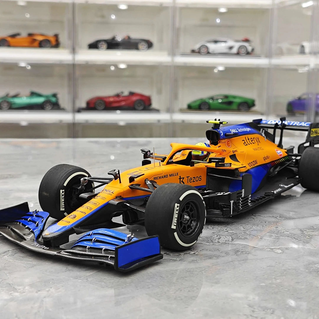 1:18 McLaren 2021 MCL35M #4 Italian GP Lando Norris F1 model car by Minichamps - view 3