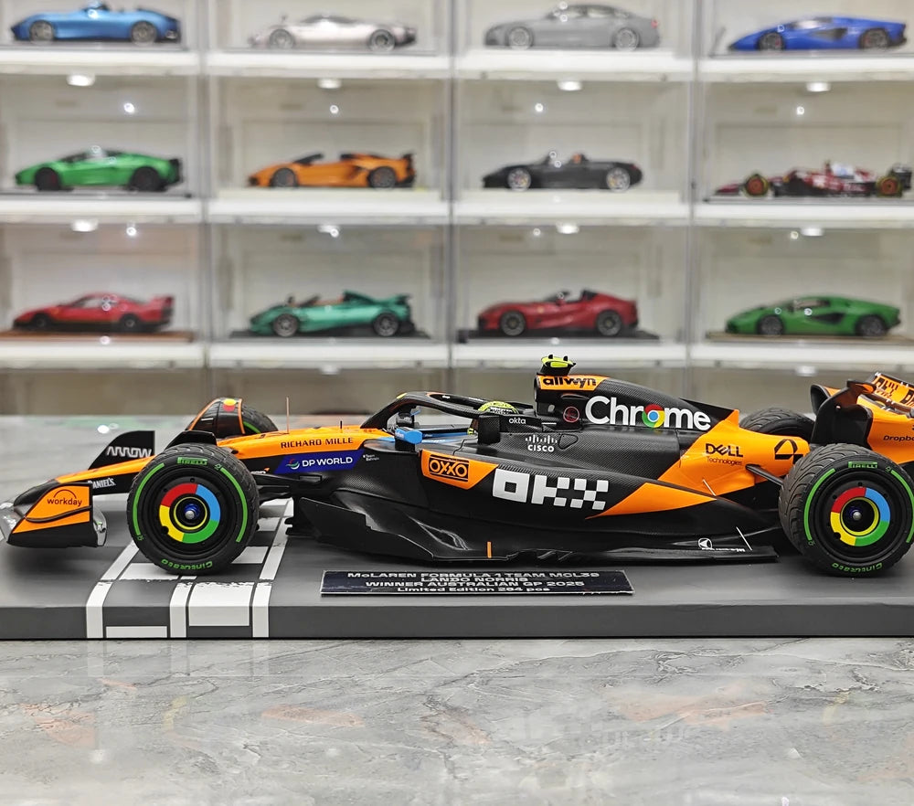 1:18 McLaren 2025 MCL39 #4 Australian GP model car by Minichamps - view 5
