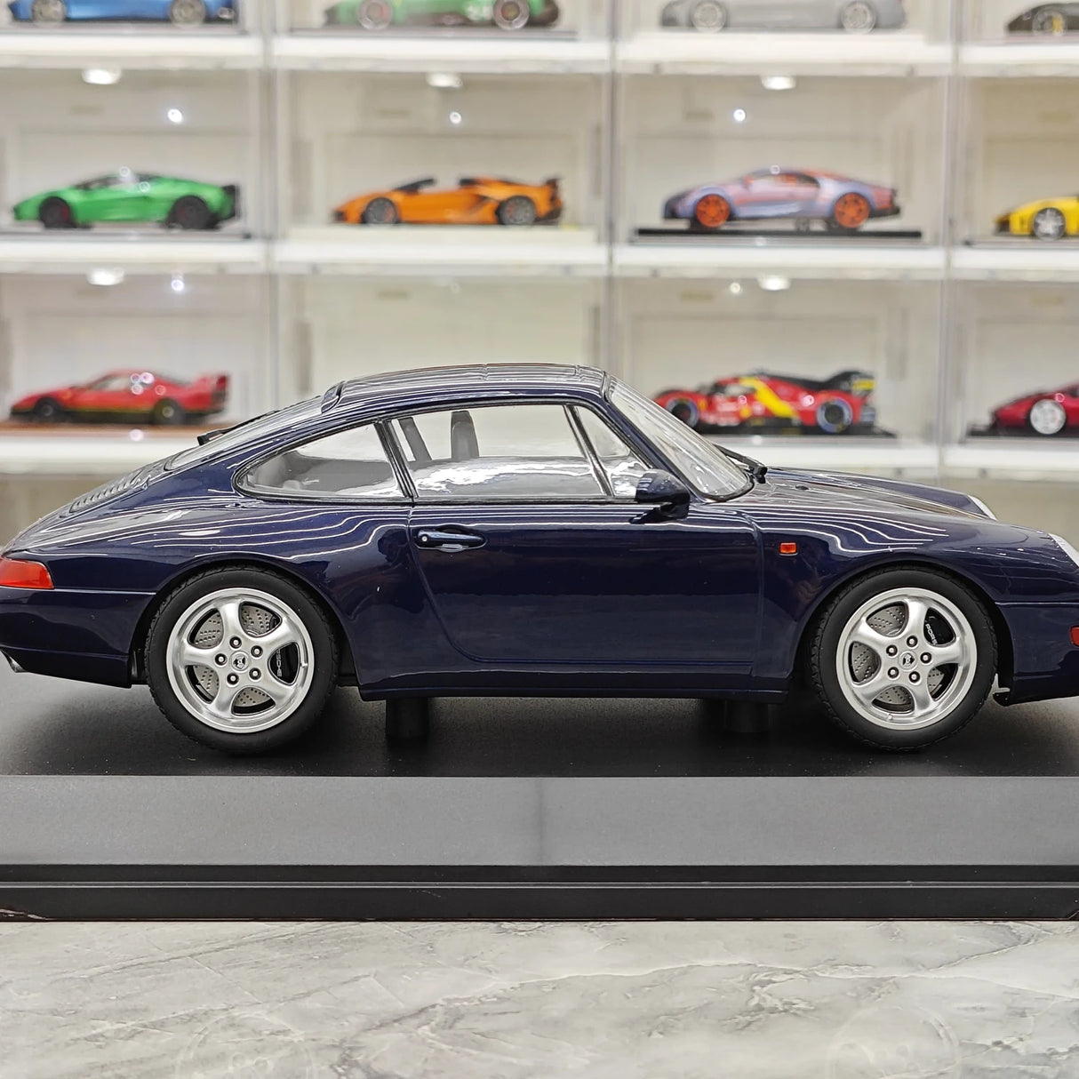 Minichamps Porsche 1993 911 993 Coupe Metallic azul 1:18 – modelo de coleção em metal fundido
