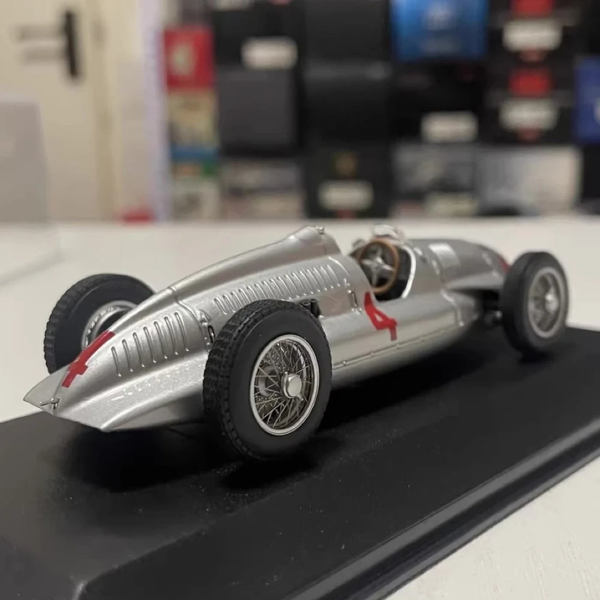 Audi 1938 Auto Union Typ D #4 1:43 diecast collectible model by Minichamps - view 5