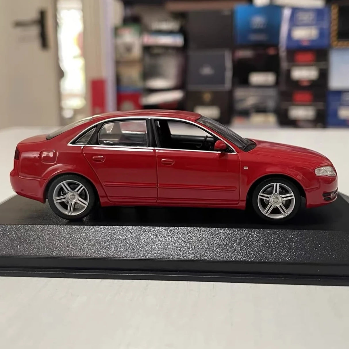 Minichamps Audi 2005 A4 Red 1:43 – Collectible Diecast Model Die-Cast
