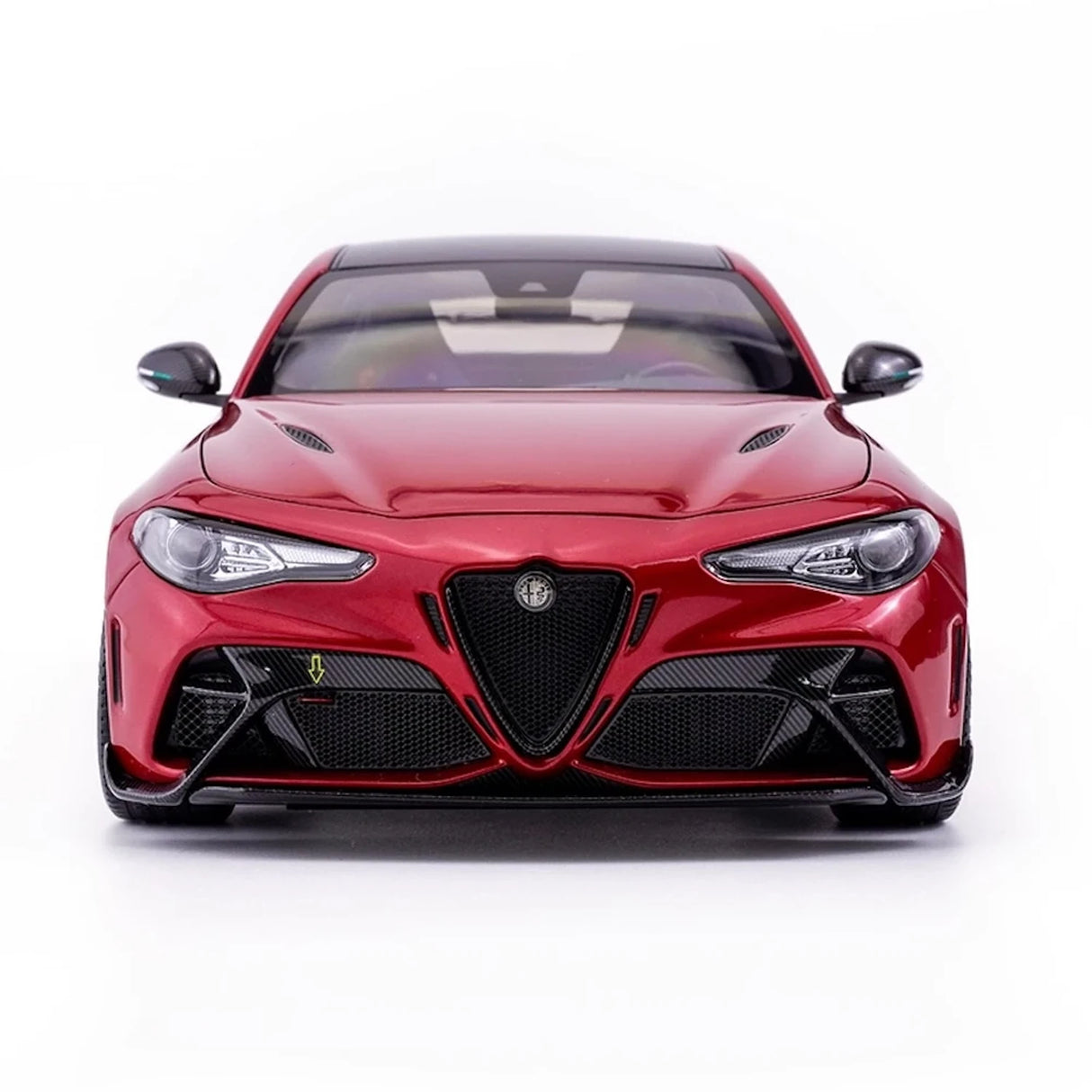 MotorHelix Alfa Romeo 2020 Giulia GTA Red 1:18 – Modelo Colecionável de Metal Fundido