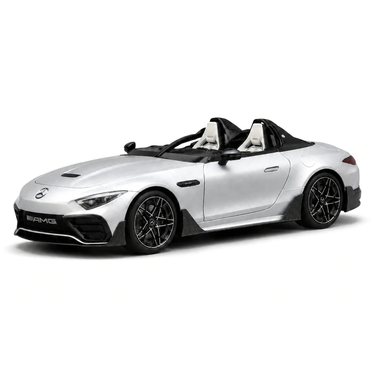 NZG Mercedes-AMG 2025 PureSpeed Mystic Silver Magno 1:18 – نموذج معدني قابل للجمع مصبوب.