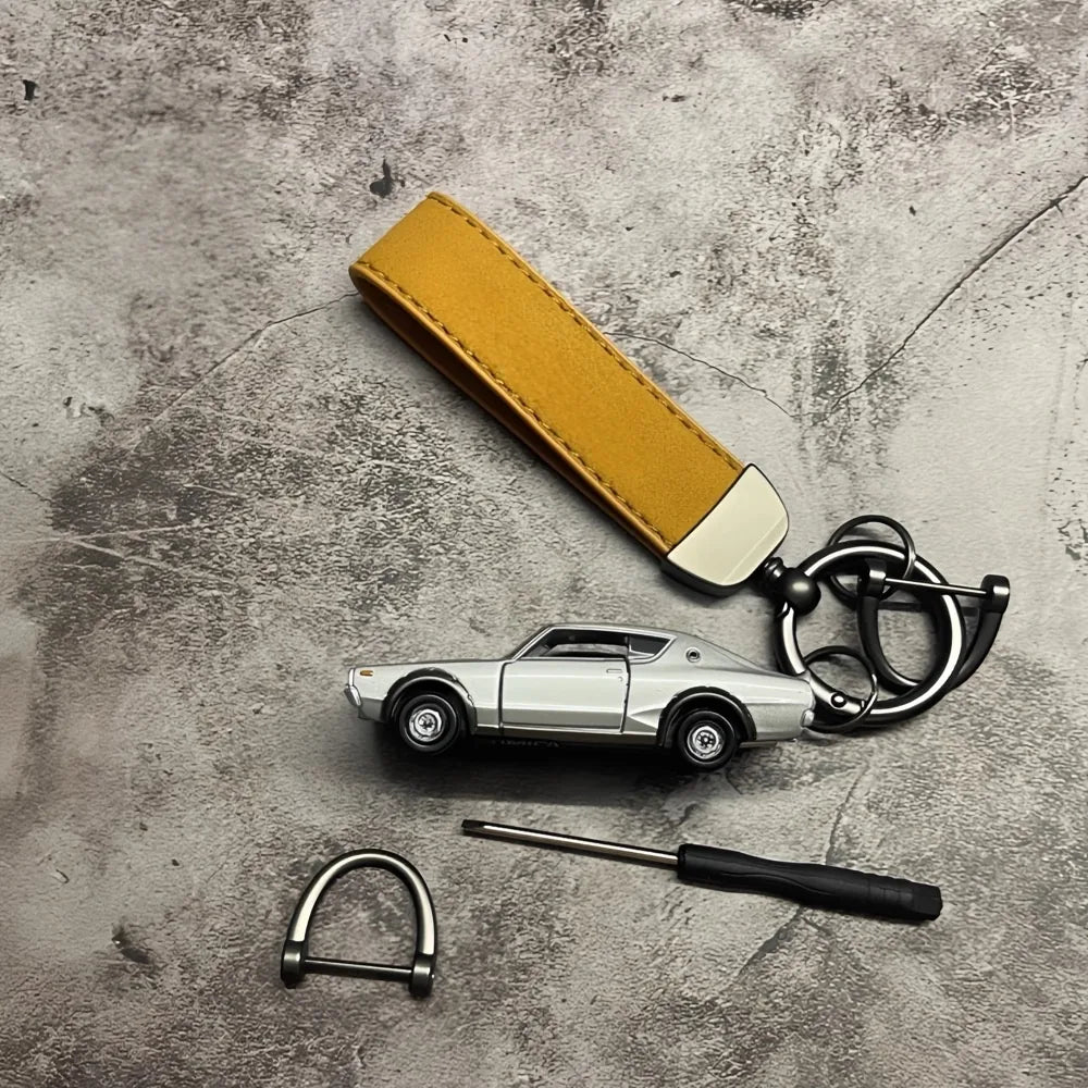 Nissan Skyline 2000 GT-R Keychains 1:64 Model Car Keychain